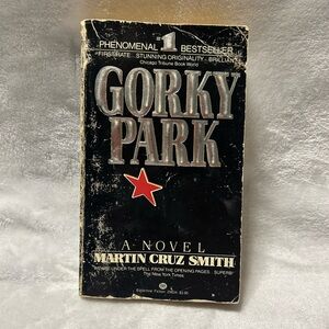 Gorky Park by Martin Cruz Smith 1982 paperback book